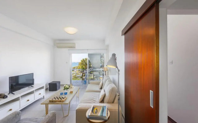 Limassol Olimpia Beach Suite