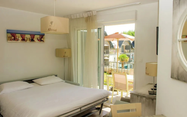 Modern apartment near the Relais Thalasso Thermes spa