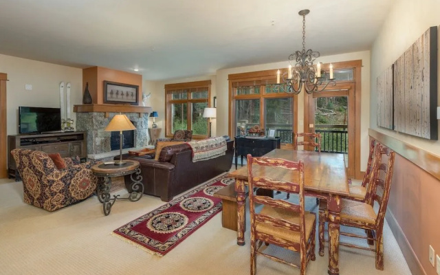 Lone Eagle #3020 - 2 Br Condo