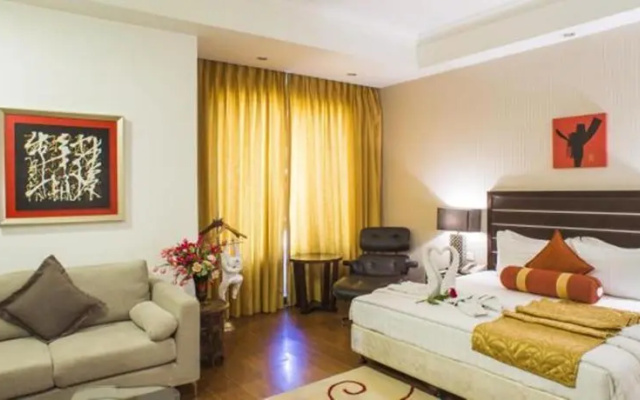SRS Lakshay Hotel