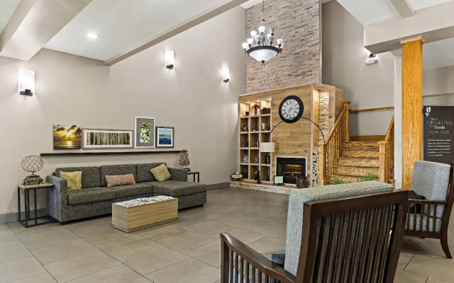 Country Inn & Suites by Radisson, Hinesville, GA