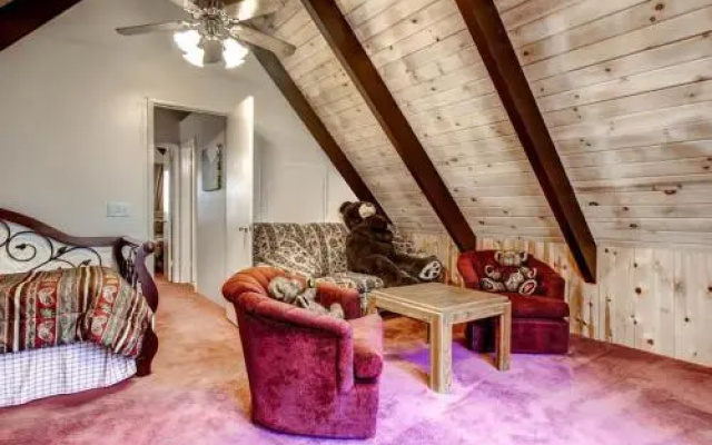 Skyline Retreat - 3BR/2BA Home