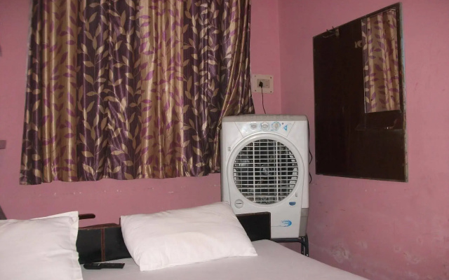 Shree Hare Rama Hare Krishna Hotel