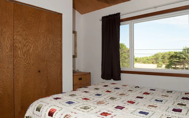 Neskowin Nest 4 Br home by RedAwning