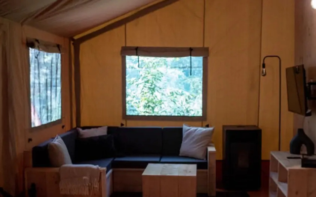 Nuez Incredible Logde in the Forest With Private Jacuzzi