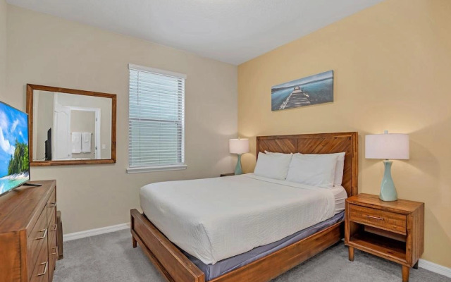 Private Pool Villa, Free Water Park, Near Disney!