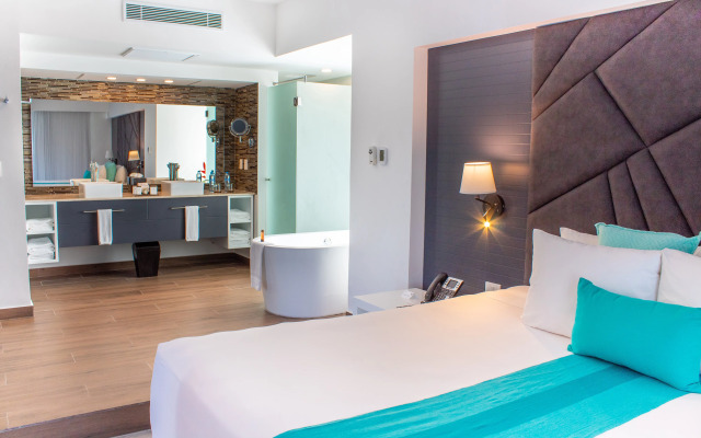 The Fives Beach Hotel & Residences All Senses Inclusive