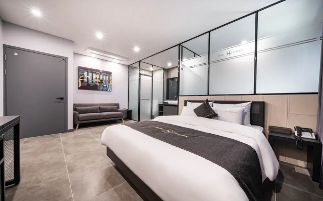 Pyeongtaek Hermes Hotel