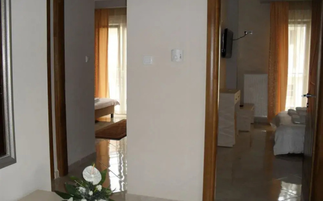 Kyknos De Luxe Suites
