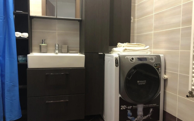 DeLuxe Apartments