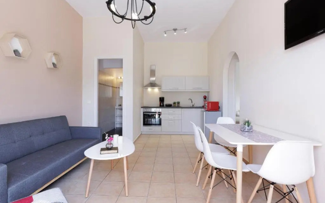 Central Apartments by Konnect, Ipsos