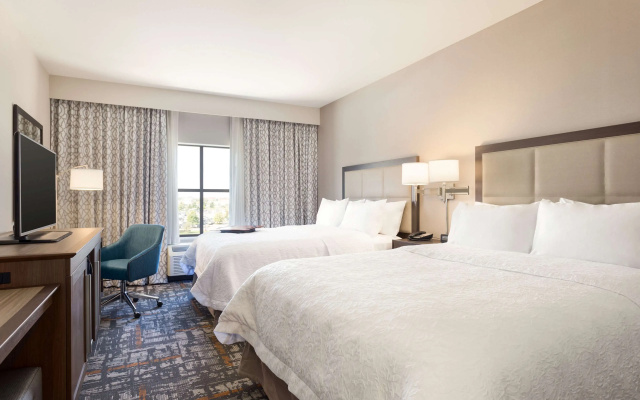 Hampton Inn & Suites West Des Moines/SW Mall Area