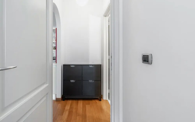 Portuense 107- Bright Flat
