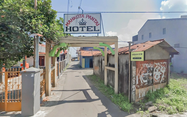 Urbanview Hotel Mahkota Pantai Pelabuhan Ratu by RedDoorz