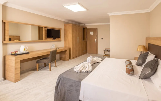Blue Park Hotel