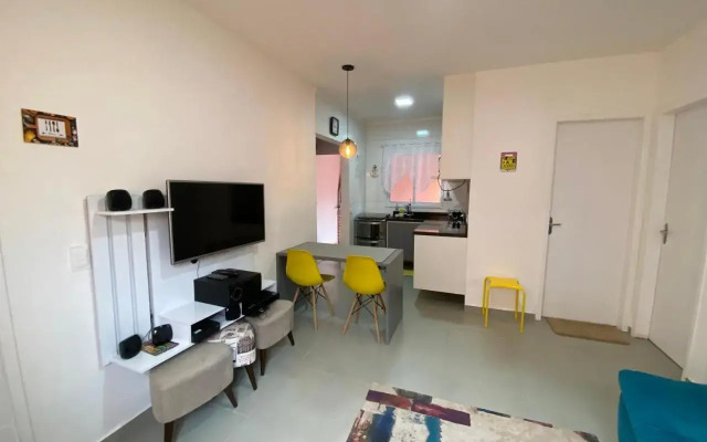 Casa em Bertioga condomínio 250 metros da praia