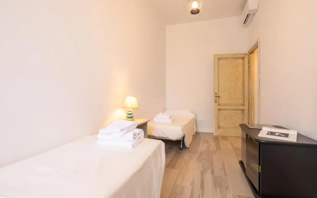 Santa Maria Novella 4 Bedrooms by Mmega