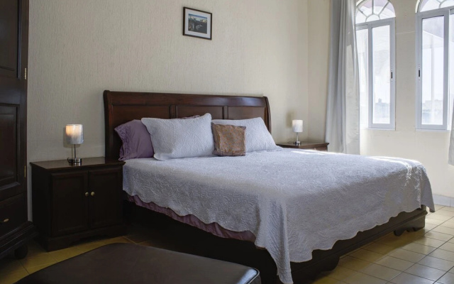 Grand Domo Hotel