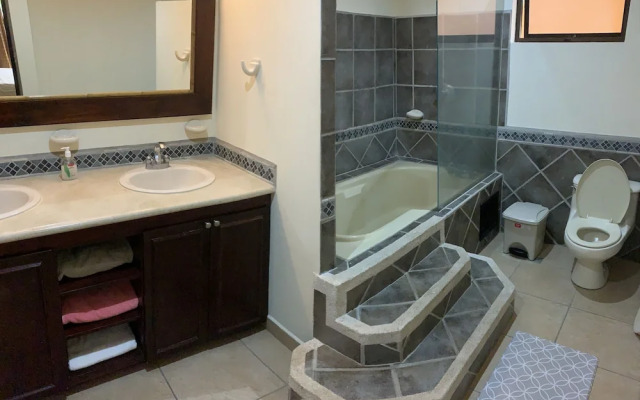Beachfront Jaco Condos - Fully Equipped - 6 Pax