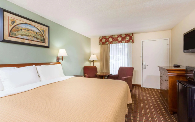 Days Inn Orangeburg