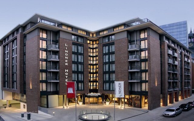 Lindner Hotel Am Michel вид на фасад