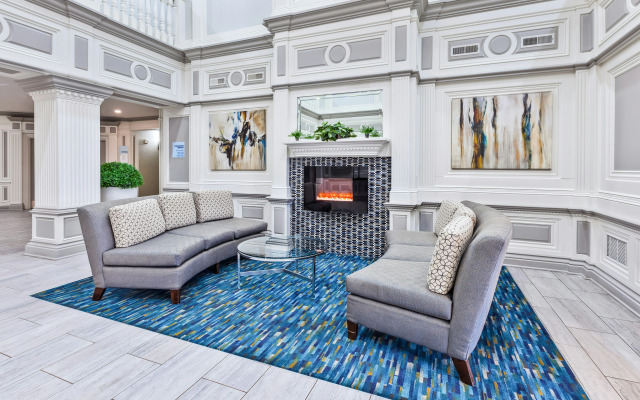 Holiday Inn Express & Suites - North Carmel / Westfield by IHG
