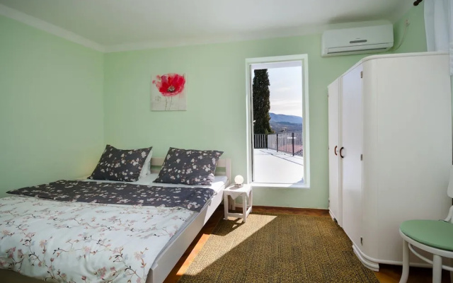 House Bozica With Sauna and Pool