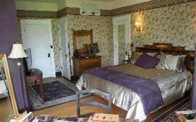 Rosedell Bed & Breakfast