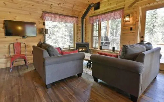 Chalet Husky 6