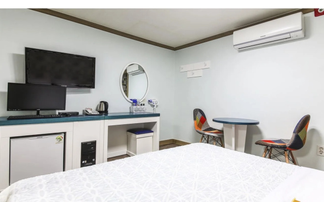Dubai Hotel