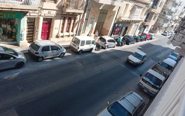 Charming 2-bed Apartment in san Gwann
