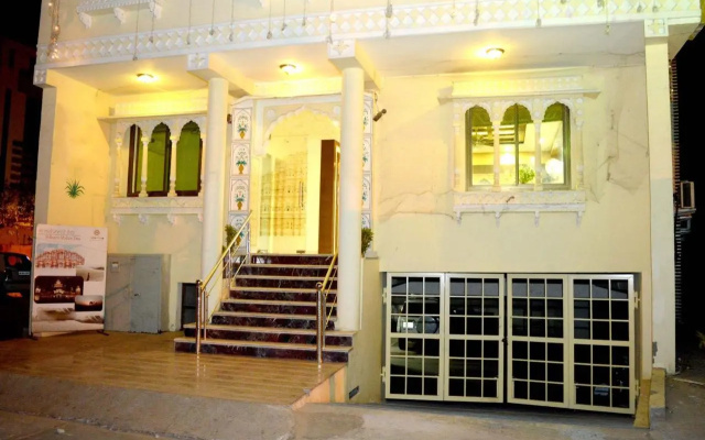 Oyo 3949 Hotel Grande Residency