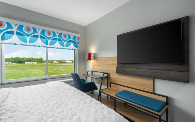 Tru by Hilton Burlington