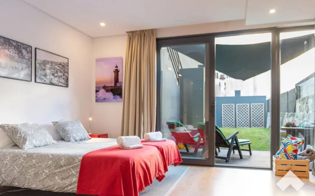 Bianc1 · Light-Filled Apartment With Garden Downtown
