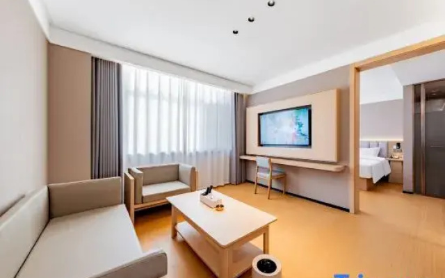 Xueshi Meiji Boutique Hotel (Beijing No. 4 High School)