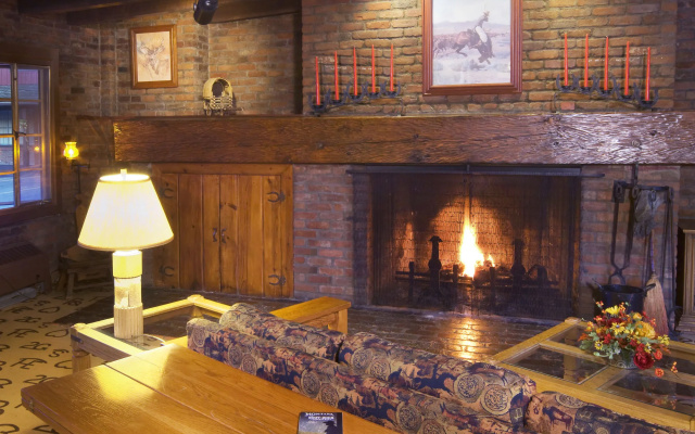 Dude Rancher Lodge