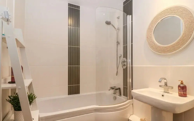 8 Pen Llanw Tides Reach