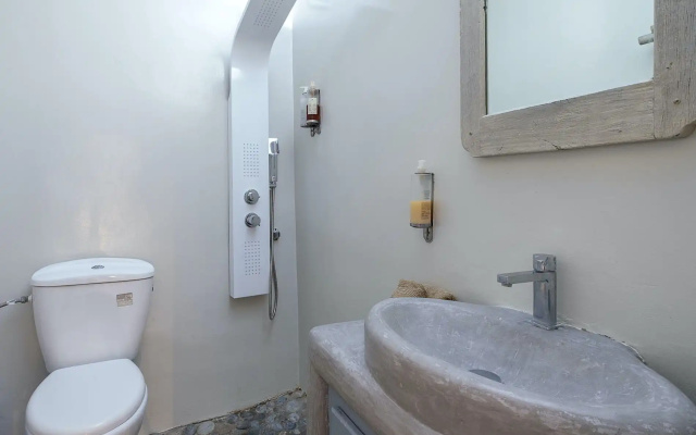 Rock Villas - Emporio | Pool, Jacuzzi, Castle View