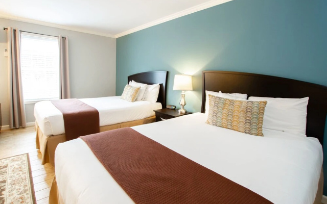 The Dahlonega Square Hotel
