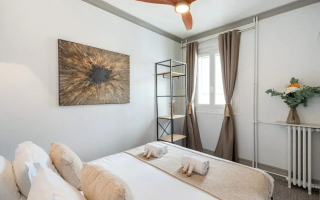 1536 Daumesnil