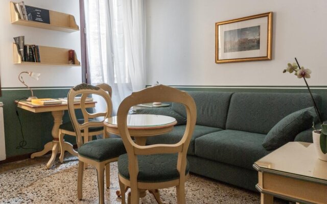 Отель Ca' San Trovaso - 6 Rooms комната для гостей