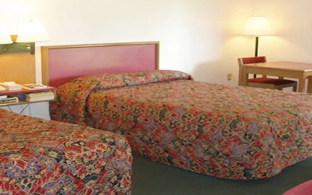 Knights Inn Center Valley