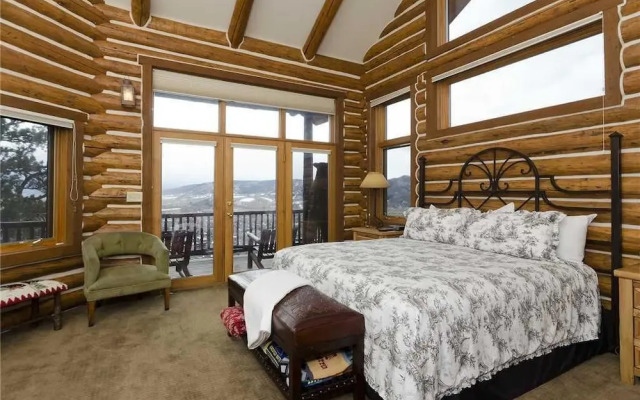Ponderosa Lodge