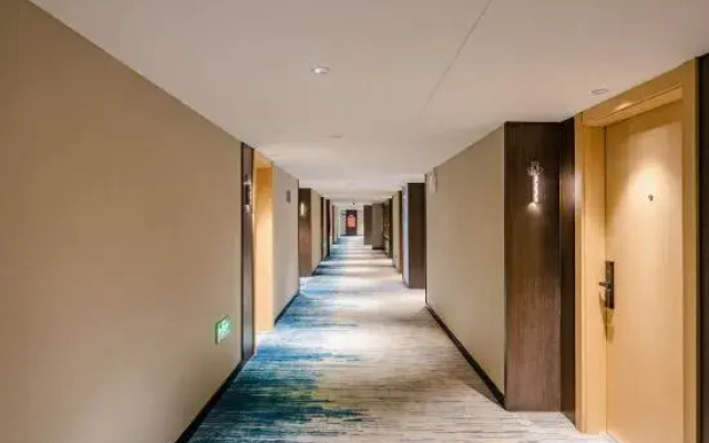 Magnolia Hotel (Luoyang Municipal Government Longmen High-Speed Rail Station Branch)