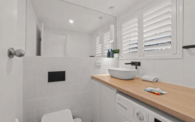 Stylish 2-bed Townhouse in Leafy Hyde Park