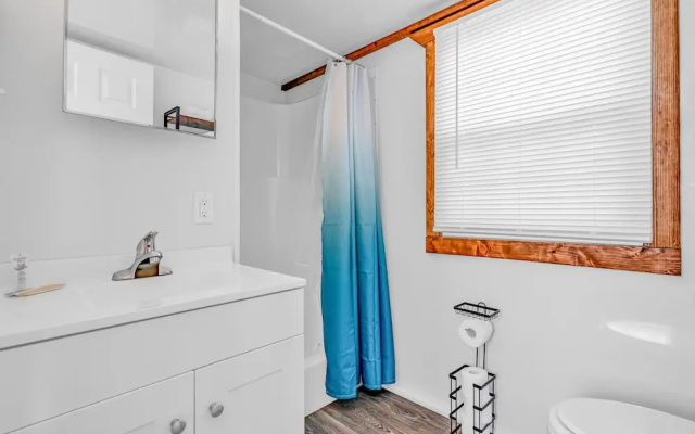 Aqua Lodge Rentals At Coconut Cay