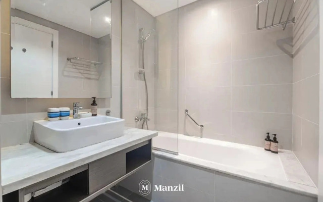 Manzil-Waterfront Studio in Business Bay