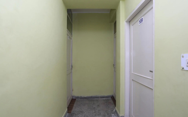 Capital O 28784 Bala Ji Residency