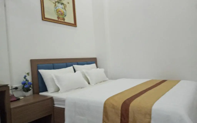 Duc Long Hotel