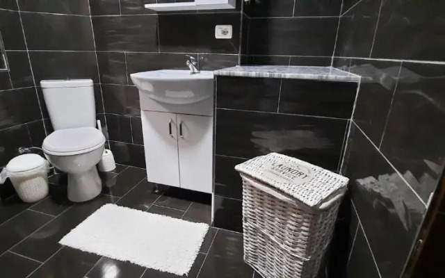 Apartament Clara Permet